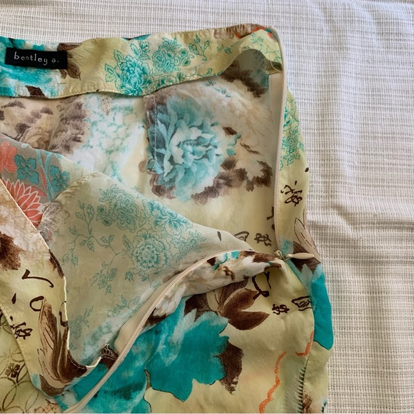 Y2K Bentley a. High-Low Skirt - Picture 3 of 6